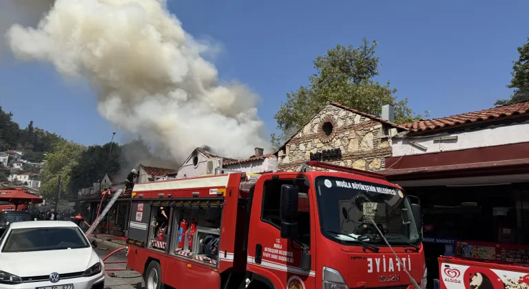 Fethiye'de restoranda çıkan yangın söndürüldü