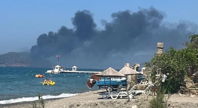 Fethiye'de tur teknesinde yangın çıktı