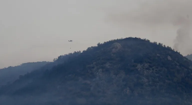Fethiye'deki orman yangınına müdahale sürüyor