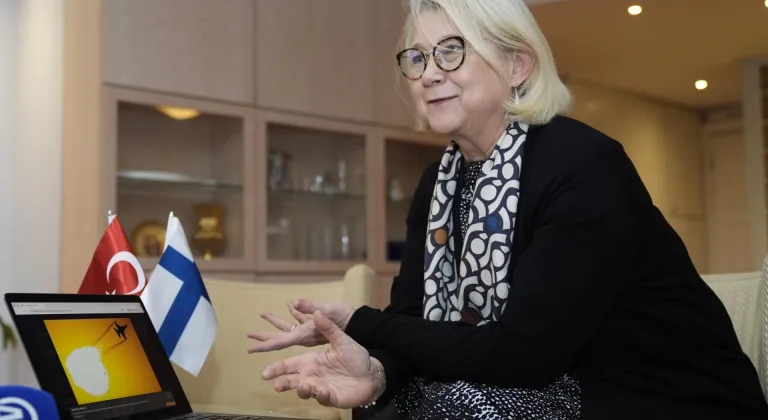 Finlandiya'nın Ankara Büyükelçisi Hamalainen, AA'nın "Yılın Kareleri" oylamasına katıldı