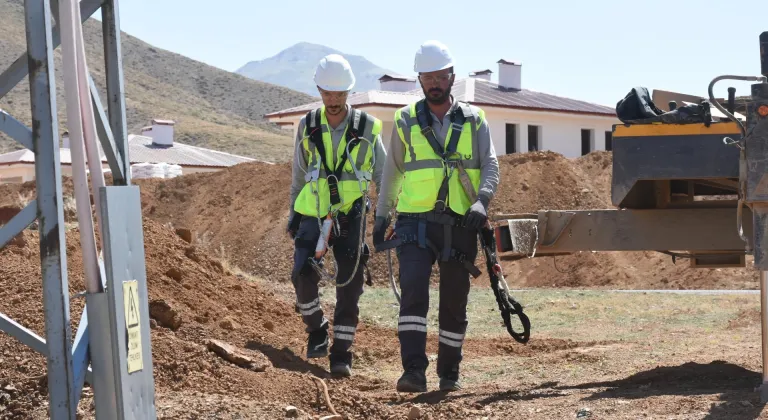 Fırat EDAŞ, Malatya'da dağlık alandaki 32 kilometrelik hatta bakım çalışması yaptı