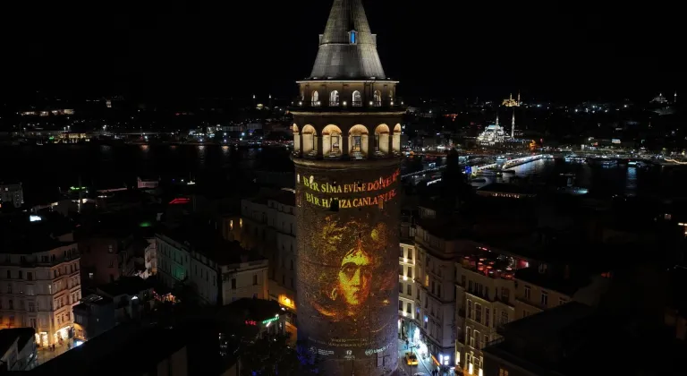 Galata Kulesi'nde kültürel miras için farkındalık gösterisi yapıldı
