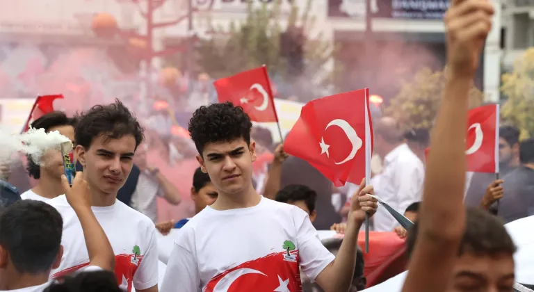 Gaziantep'te 30 Ağustos Zafer Bayramı dolayısıyla kortej yürüyüşü yapıldı
