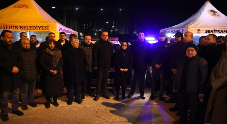 Gaziantep'te 6 Şubat 2023'teki depremlerde hayatını kaybedenler anıldı