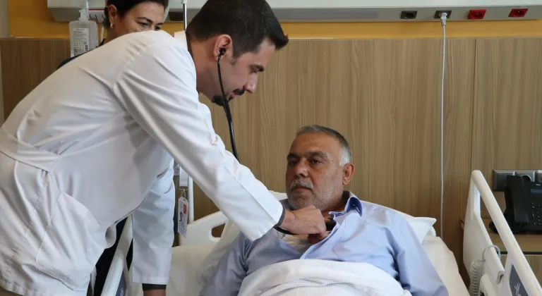 Gaziantep'te hastada kalp yetmezliğine yol açan delik anjiyografik yöntemle kapatıldı