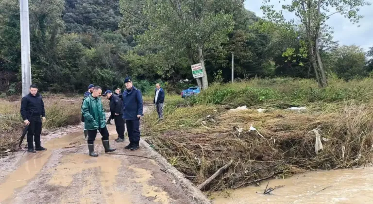 Gebze’de araç dereye düştü: 2 kişinin cansız bedeni bulundu