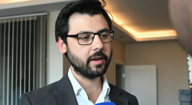 Geleceğin Türk hukukçuları uluslararası mahkemelerde tarihi duruşmaları izledi
