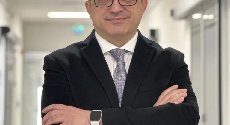 Genç yaşta kolon kanserine yakalanan hasta Cerrahpaşa Tıp Fakültesi'nde şifa buldu