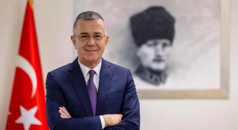 Gençlerin gelecekteki en büyük güvencesi "değişime uyum yeteneği" olacak