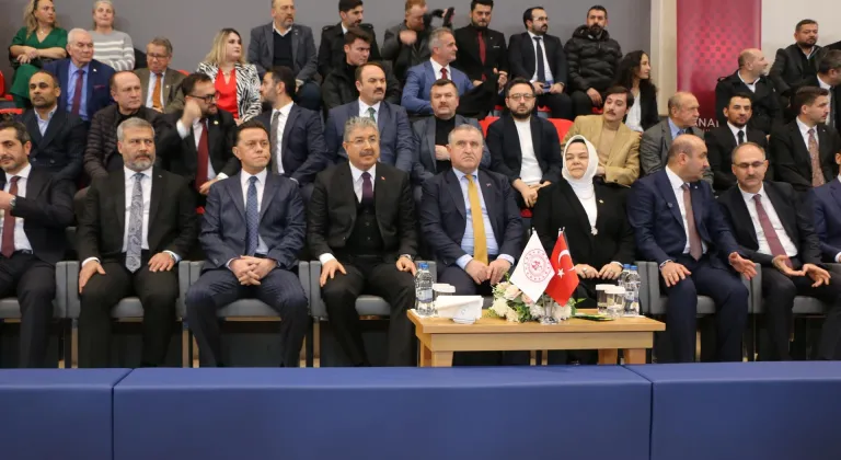Gençlik ve Spor Bakanı Bak, Eskişehir'de spor salonu açılışında konuştu: