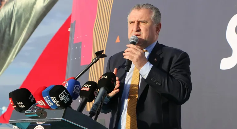Gençlik ve Spor Bakanı Bak, Eskişehir'de temel atma töreninde konuştu: