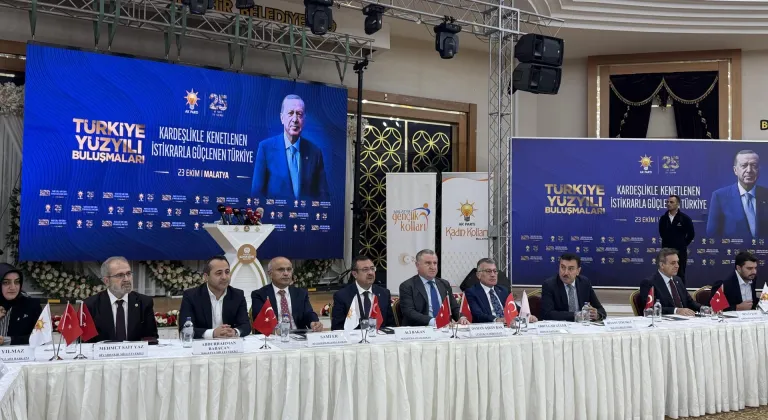Gençlik ve Spor Bakanı Bak, Malatya'da "Türkiye Yüzyılı Buluşmaları"nda konuştu: