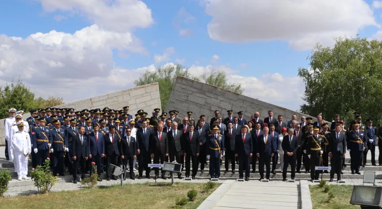 Gençlik ve Spor Bakanı Osman Aşkın Bak, Kütahya'da konuştu: