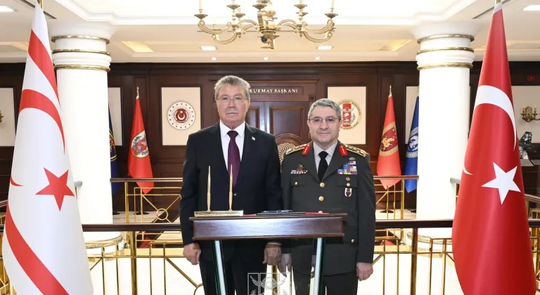 Genelkurmay Başkanı Orgeneral Bayraktaroğlu, KKTC Başbakanı Üstel ile görüştü