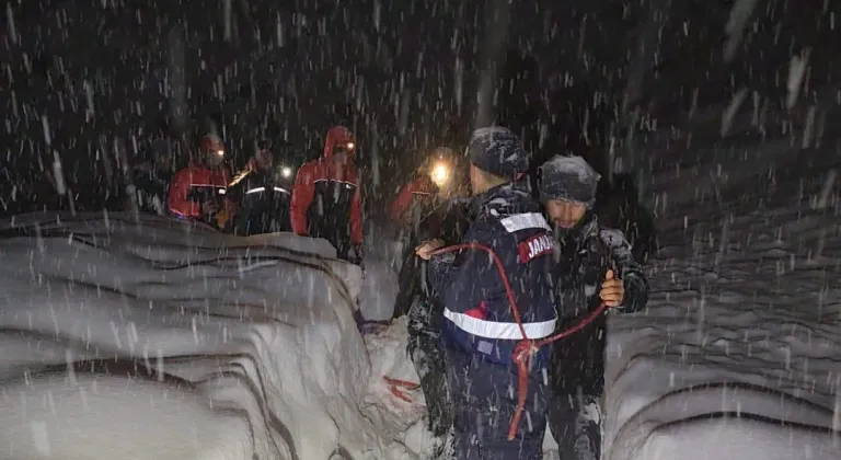 Giresun'da çığ altında kalan çoban hayatını kaybetti