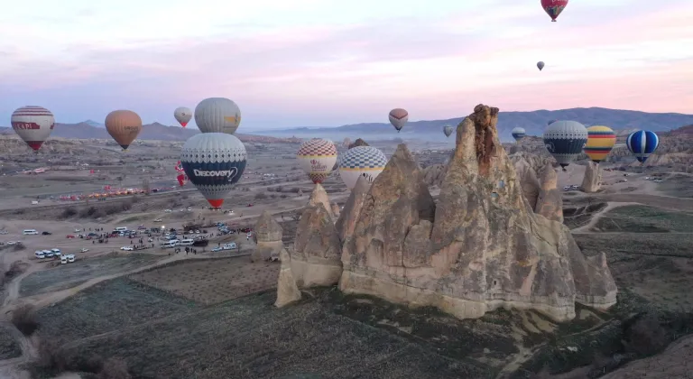 GRAFİKLİ - Kapadokya'da geçen yıl balon turlarına 754 bin 98 kişi katıldı
