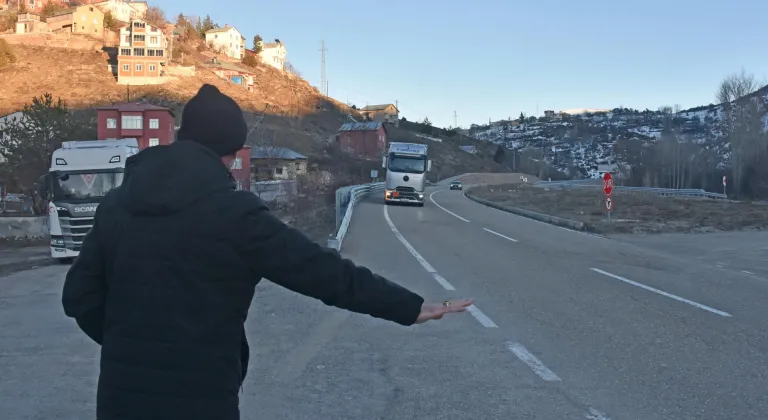 Gümüşhane’de hayırsever köylüler 18 yıldır yoldan geçenlere iftar veriyor