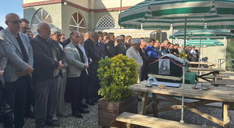 GÜNCELLEME 2 - Bursa'da silahlı saldırıda ölen avukatın cenazesi defnedildi