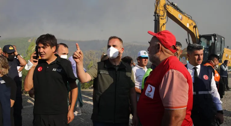 GÜNCELLEME 5 - Muğla'nın Seydikemer ilçesindeki orman yangınına müdahale ediliyor