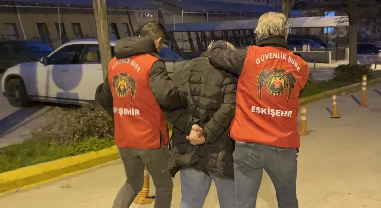 GÜNCELLEME - Eskişehir'de Atatürk'e hakaret eden şüpheli tutuklandı