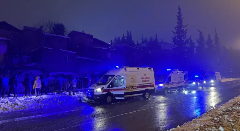 GÜNCELLEME - Kahramanmaraş'ta köprüden düşen otomobildeki 1 kişi öldü, 4 kişi yaralandı