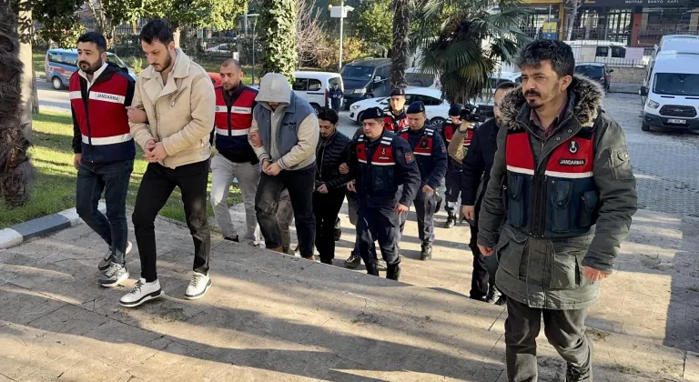 GÜNCELLEME - Samsun merkezli yasa dışı bahis operasyonunda yakalanan 12 şüpheli tutuklandı
