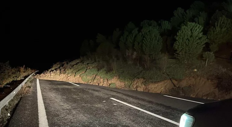 GÜNCELLEME - Toprak kayması nedeniyle ulaşıma kapatılan İstanbul-İzmir Otoyolu yeniden açıldı