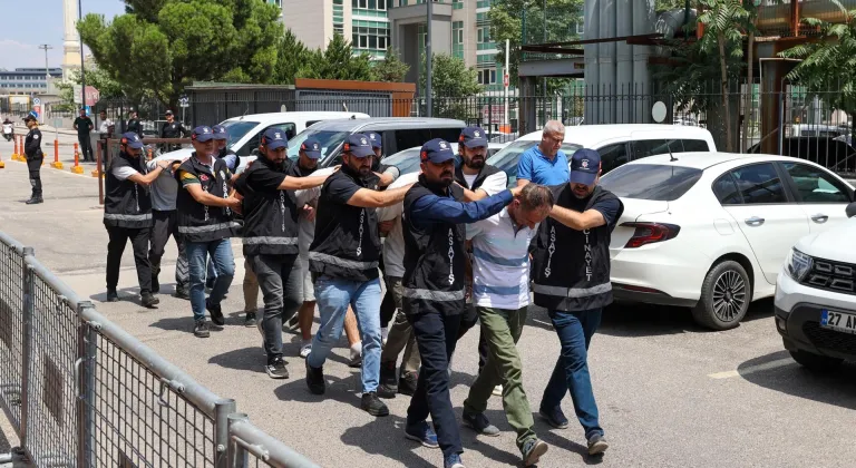 GÜNCELLEME - Yeni Parti Gaziantep Milletvekili Meriç'in bıçaklanmasına ilişkin 2 şüpheli tutuklandı