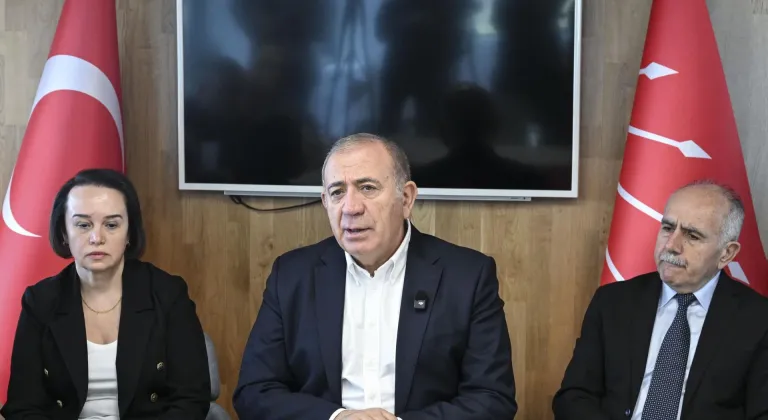 Gürsel Tekin, dernek temsilcilerini CHP İl Başkanlığında ağırladı: