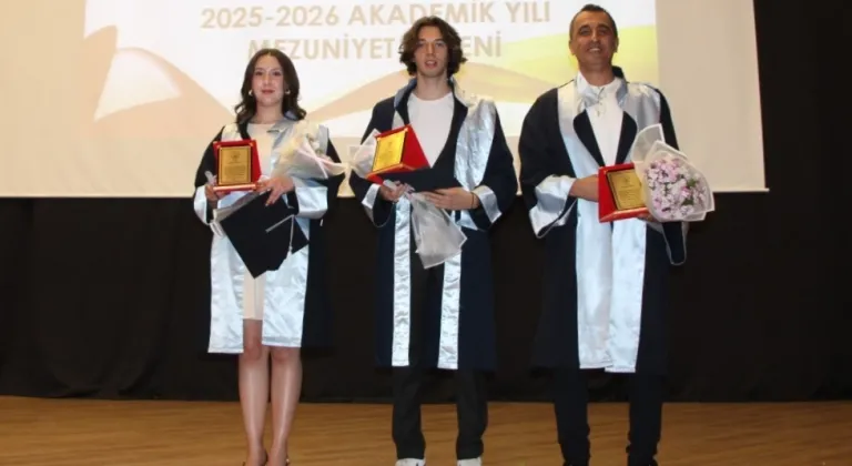 Güvenlik görevlisi olduğu üniversitenin spor bilimleri fakültesini birinci bitirdi
