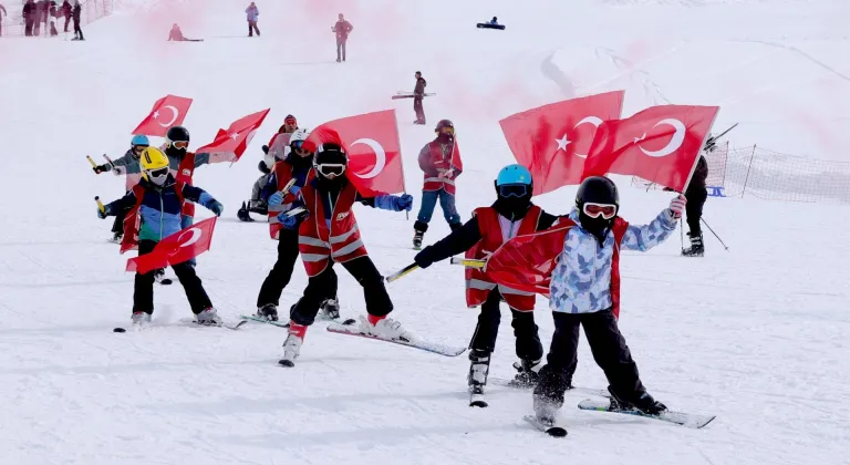 Hakkari'de "Avrupa Kış Sporları Haftası" kapsamında etkinlikler yapıldı