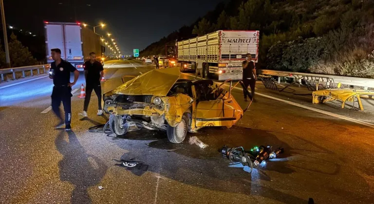 Hatay'da 3 aracın karıştığı trafik kazasında 1 kişi öldü, 4 kişi yaralandı