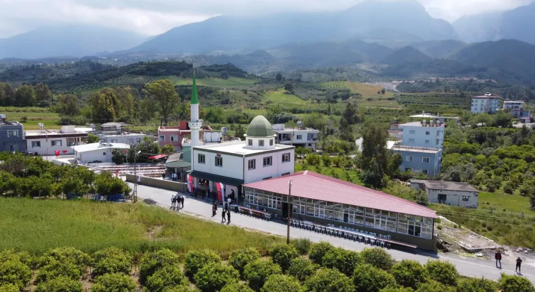 Hatay'da depremde yıkılan caminin yerine yenisi inşa edildi