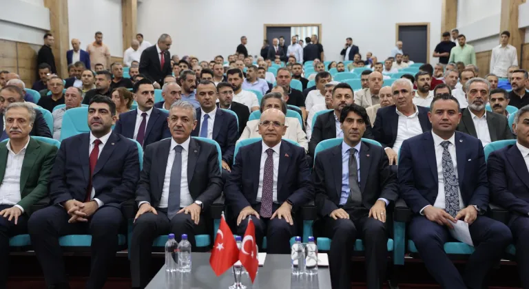 Hazine ve Maliye Bakanı Şimşek, Mardin'de ziyaretlerde bulundu