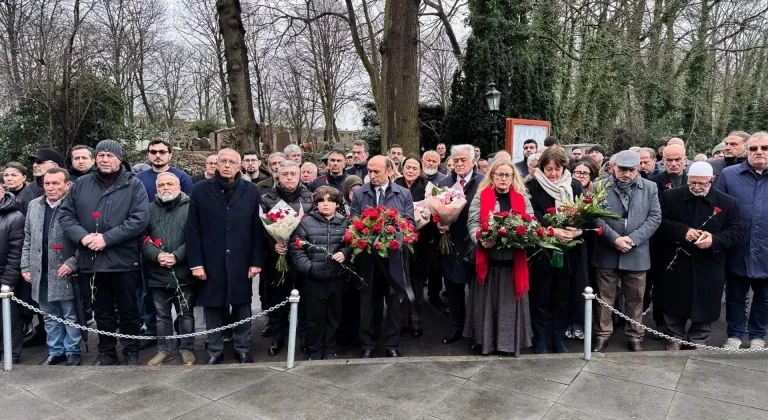 Hollanda'da Hocalı Katliamı kurbanları anıldı