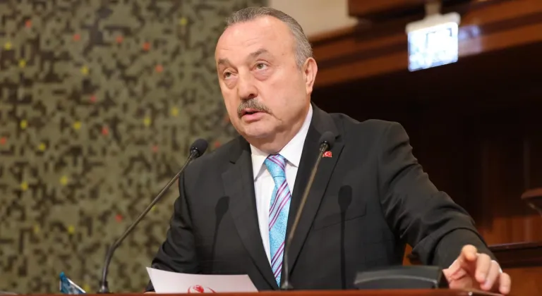 İBB Meclisinde kentteki arızalı yürüyen merdiven ve asansörler gündeme geldi