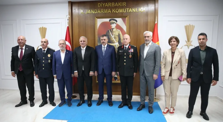 İçişleri Bakanı Çiftçi, Diyarbakır'da ziyaretlerde bulundu