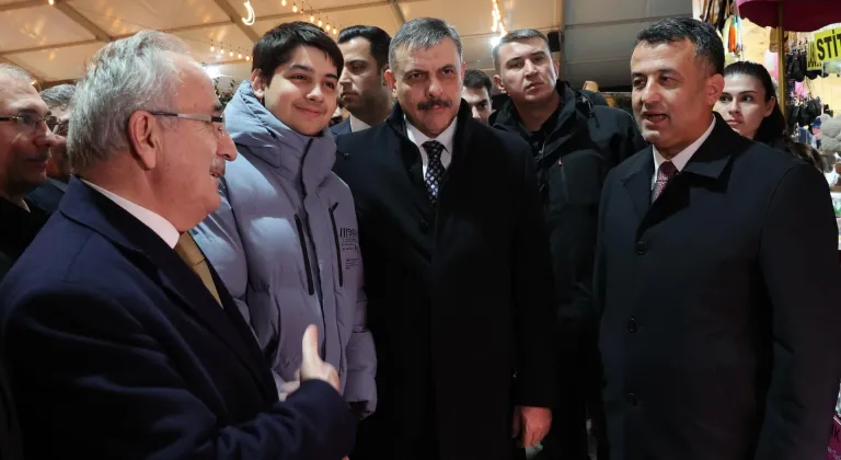 İçişleri Bakanı Çiftçi, Samsun'da Ramazan Sokağı'nı ziyaret etti