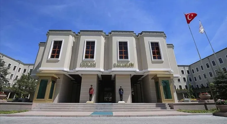 İçişleri Bakanlığı açıkladı: Başakşehir’deki olayda 1 öğrenci hayatını kaybetti