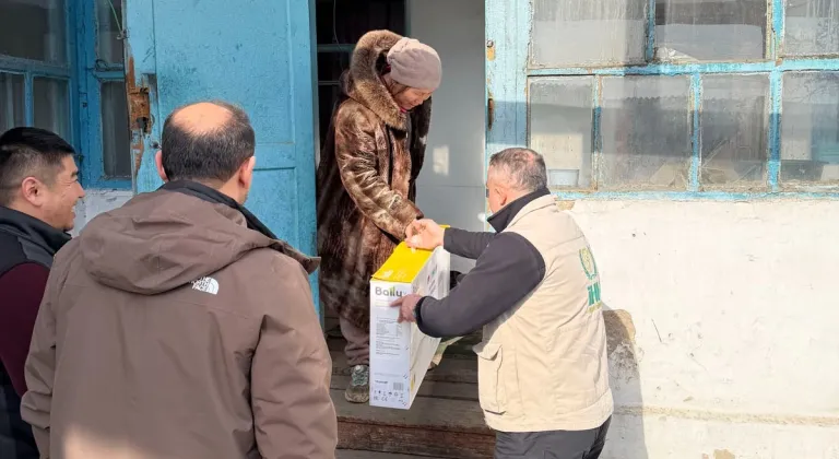 İHH, Kırgızistan ve Kazakistan'da 480 ton kömür dağıttı