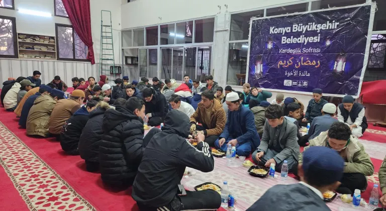 İHH, Suriye’de 144 binden fazla kişiye iftar verdi