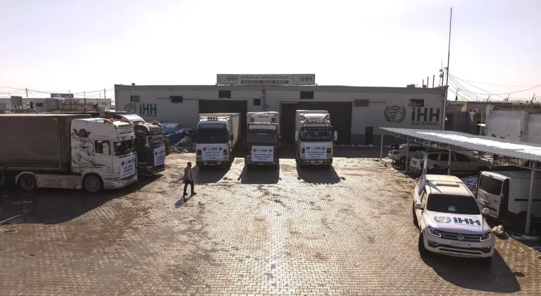 İHH'den Suriye'de çatışmalardan etkilenen sivillere yardım