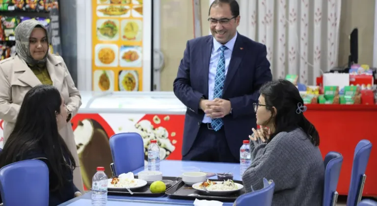 İl Müdürü Çelebi, Ağrı Kız Öğrenci Yurdu'nu ziyaret etti