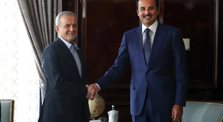 İran Cumhurbaşkanı ve Katar Emiri, ikili ilişkilerin güçlendirilmesi ile enerji alanında işbirliğini görüştü