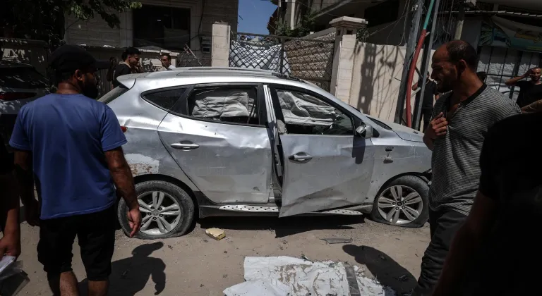 İsrail'in ateşkese rağmen Gazze'ye düzenlediği 10'dan fazla hava saldırısında en az 1 kişi hayatını kaybetti