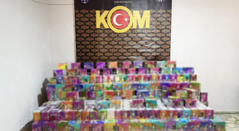 İstanbul'da 20 bin 300 kaçak elektronik sigara ele geçirildi