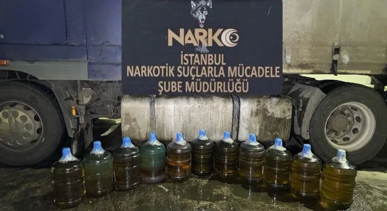 İstanbul'da tırda 183 litre uyuşturucu madde ele geçirildi