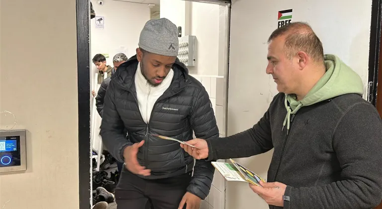 İsveç'in başkenti Stockholm'de "Ramazanda Sigarayı Bırak" kampanyasının 7'ncisi gerçekleştirildi