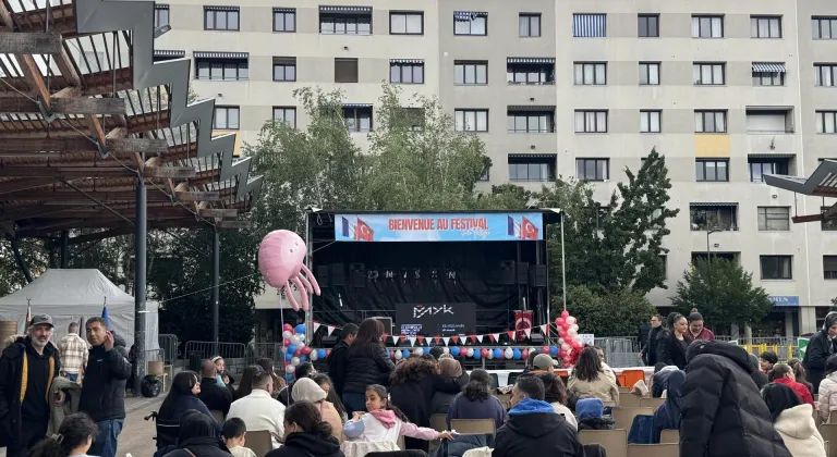 İsviçre ve Fransa'da yaşayan binlerce Türk vatandaşı festivalde buluştu