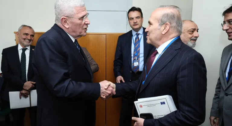 İYİ Parti Genel Başkanı Dervişoğlu Fransa'da basın toplantısı düzenledi: